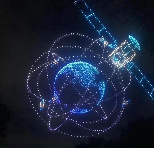 无人机变换各种图案.jpg 无人机变换各种图案.jpg